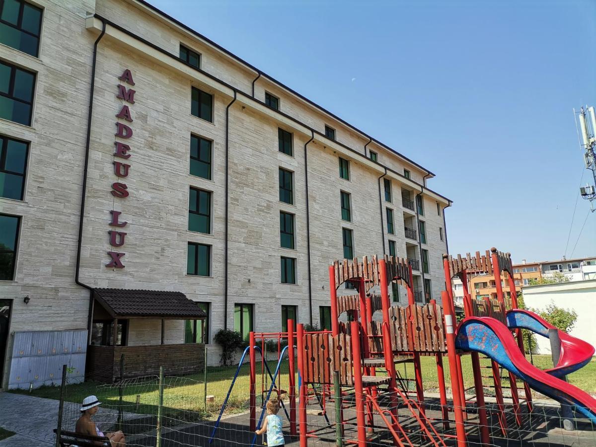 סאני ביץ' Pool Apartment Amadeus Lux מראה חיצוני תמונה