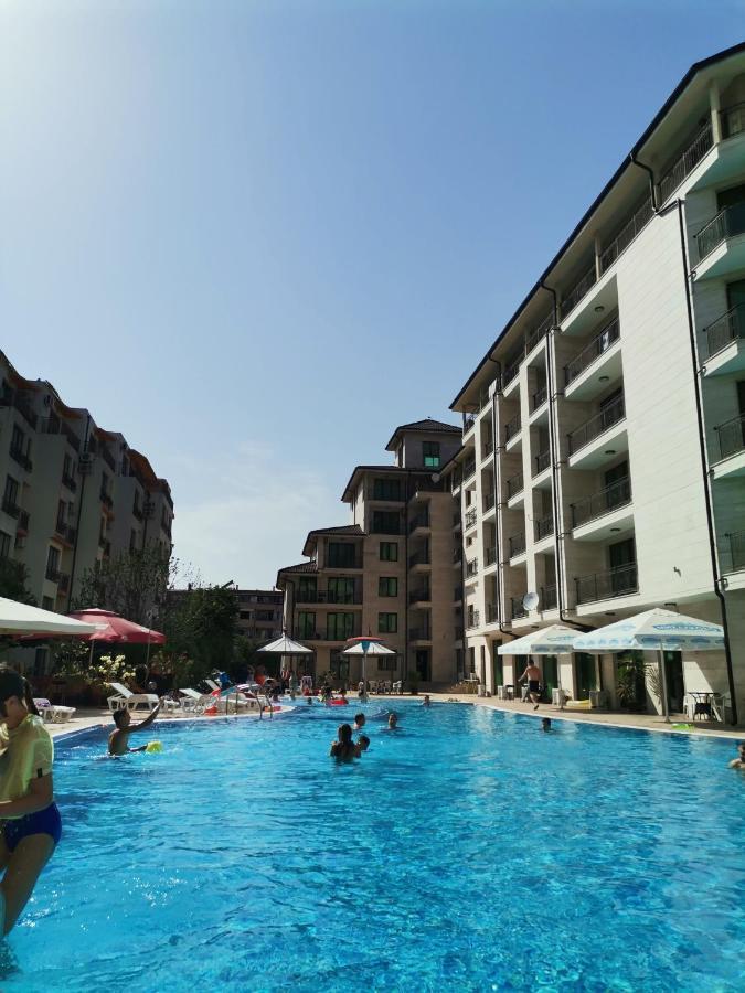 סאני ביץ' Pool Apartment Amadeus Lux מראה חיצוני תמונה